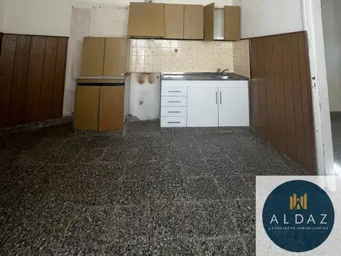 VENTA | PH en Espora al 700 100
