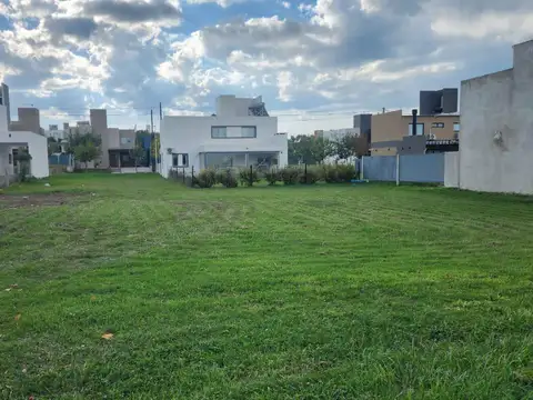 Lote a la venta en Tejas 4. (L422)