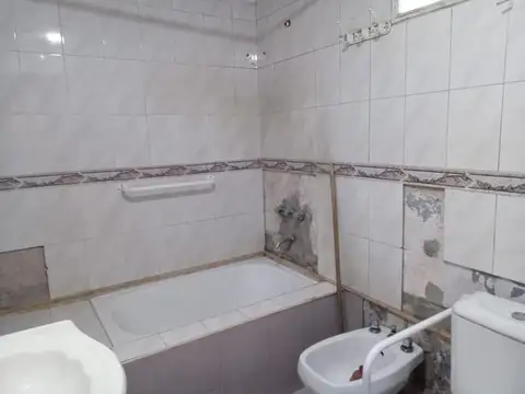 Casa en Venta en Gonzalez Catan, USD 45.000