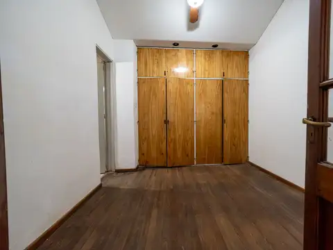 CASA EN VENTA LOURDES DOS DORMITORIOS