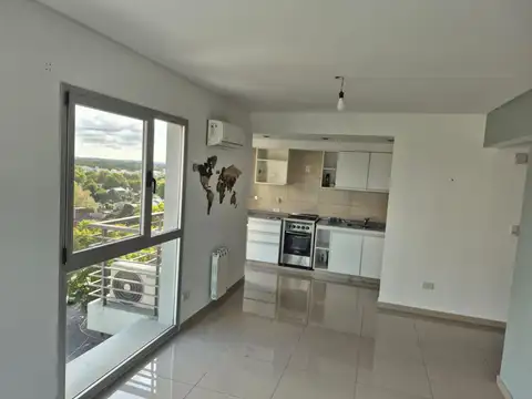 Av. Alte Brown 2600, Piso 8