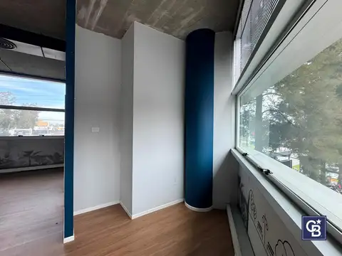 Oficina Corporativa 106 m² en Paseo Champagnat, Pilar | 2 Salas de Reuniones   Despacho   Recepción