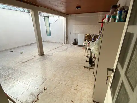 ALQUILER CASA TIPO DUPLEX CON COCHERA SEMIAMUEBLADA 