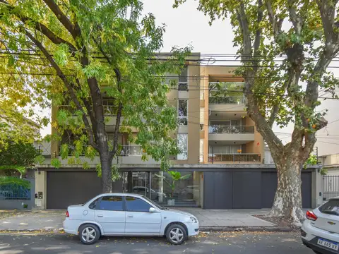 Departamento en Venta con 3 cocheras