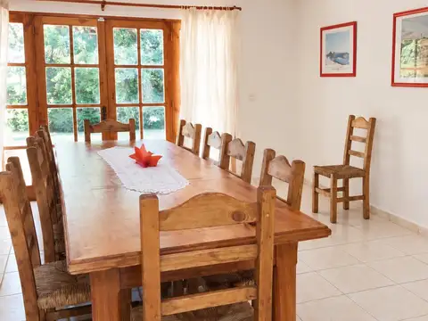 Casa en Alquiler Temporal con 1 cochera