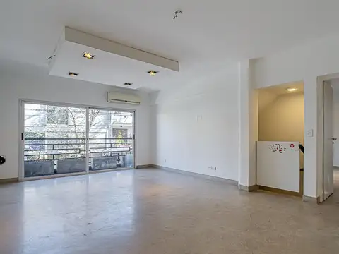 Casa 2 ambientes con 2 baños