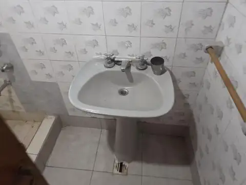 Depto Tipo Casa 2 ambientes con 1 baño