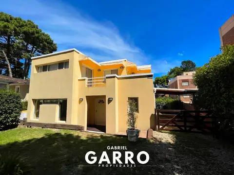 Hermoso dúplex en venta en Zona Duplex de Pinamar.