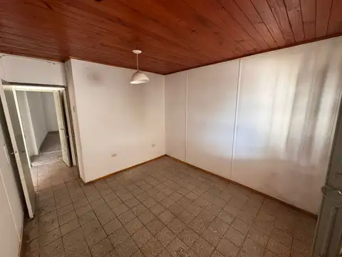 CASA 2 DORMITORIOS MUY BUEN ESTADO