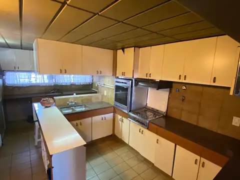 Casa en Alquiler de 4 dormitorios