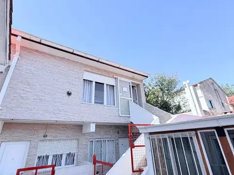 Depto Tipo Casa 3 ambientes con 1 baño