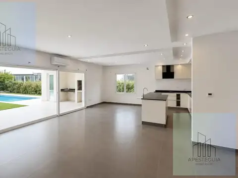 Casa en Venta en Canning, USD 250.000