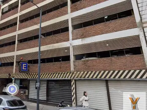 Laprida e/ French y Juncal