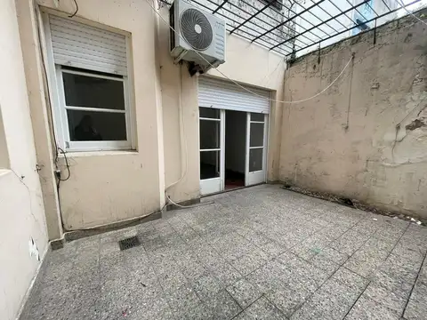 Depto Tipo Casa en Venta en Parque Centenario, USD 135.000