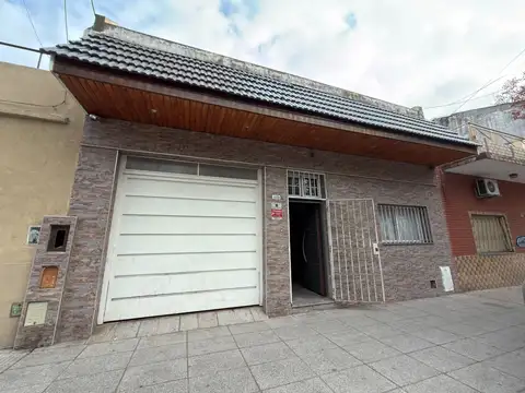 Venta de casa a refaccionar en Villa Lugano