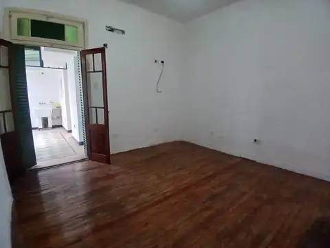 Depto Tipo Casa en Venta 60 años
