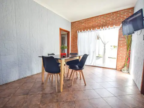 CASA 3 AMB + DPTO 2 AMB  VILLA PRIMERA