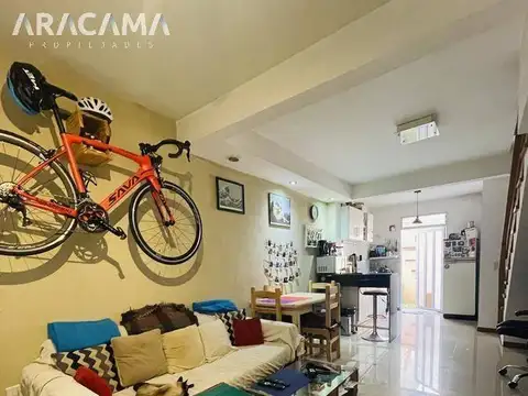 Casa 3 ambientes con 1 baño