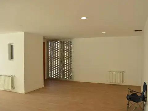 Venta de casa 4 ambientes. FINCAS DE ALVAREZ.
