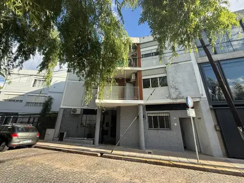 Gutenberg 3880 , Piso 0