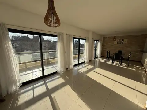 Departamento en Venta de 5 ambientes