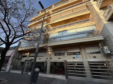 Exclusivo Semipiso de Categoria en Devoto 5 Amb Cochera y Baulera