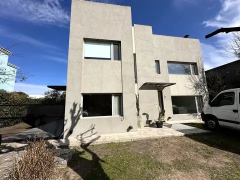 Lote 104, Los Ombues de Hudson