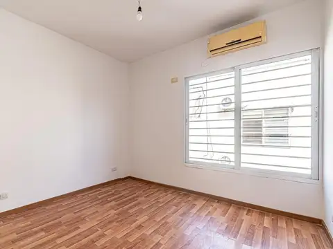 Depto Tipo Casa 3 ambientes con 2 baños