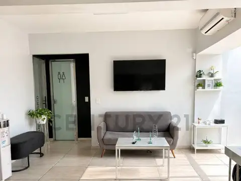 Excelente 5 Ambientes a Nuevo con Amplio Balcón Aterrazado