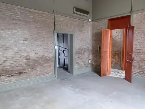 Oficina en Alquiler 50 años