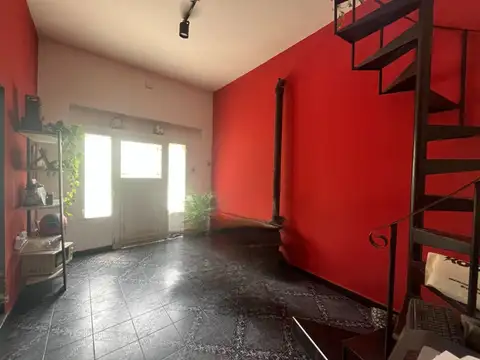 Depto Tipo Casa 5 ambientes con 1 baño