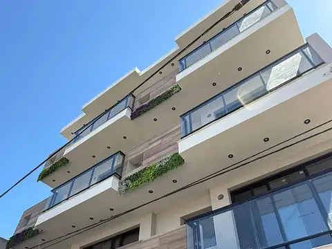 DEPTO 1 DORMITORIO A ESTRENAR - DE CATEGORIA - ASCENSOR -