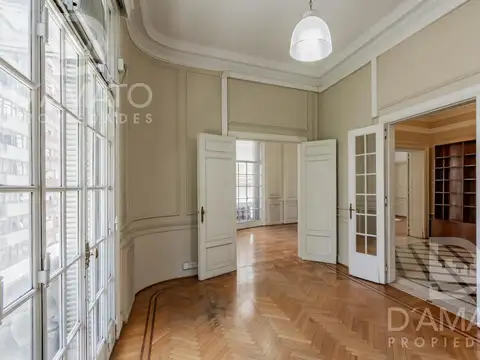 Departamento en Venta de 6 ambientes