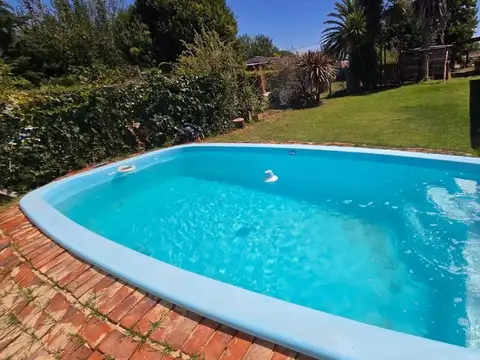 Casa en Venta con 2 cocheras