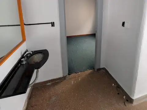 Alquiler Deposito Saavedra - Montacargas – Doble Altura – Sin Expensas