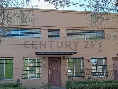 Venta Oficinas/Casa en Saenz Peña 1475 excelente ubicación en Brandsen