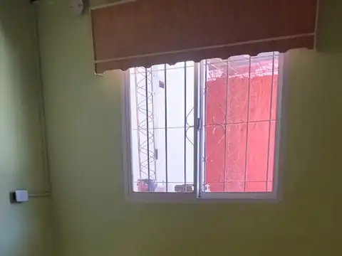 Departamento en Alquiler en Rafael Castillo, $ 350.000