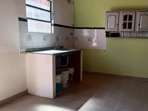 Departamento en Alquiler en Rafael Castillo, $ 350.000