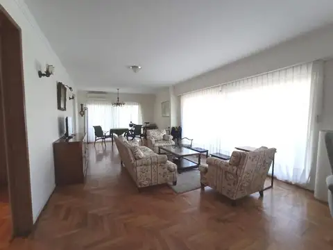 Departamento en Alquiler de 5 ambientes