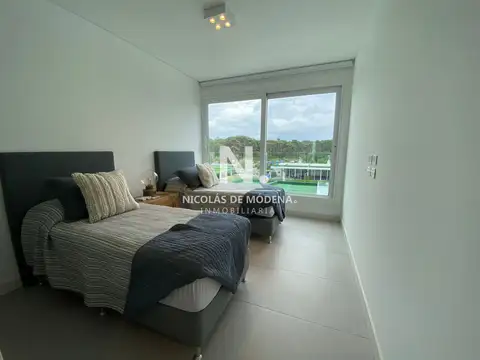 Departamento 4 ambientes con 4 baños