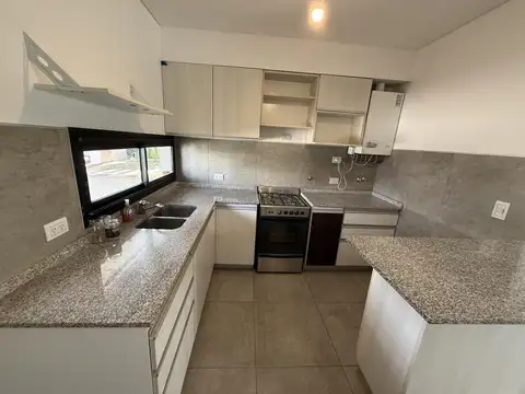 Casa en Venta en Manantiales, USD 158.000
