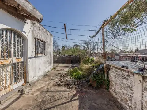 Depósito Galpón  en Venta en Morón, G.B.A. Zona Oeste, Argentina