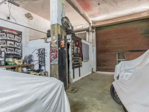 Galpon en Venta 53  mts Fondo
