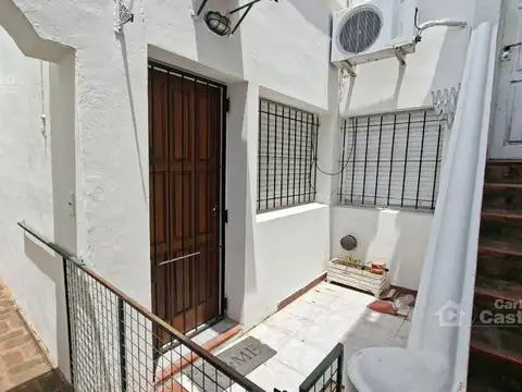 Depto Tipo Casa 2 ambientes con 1 baño