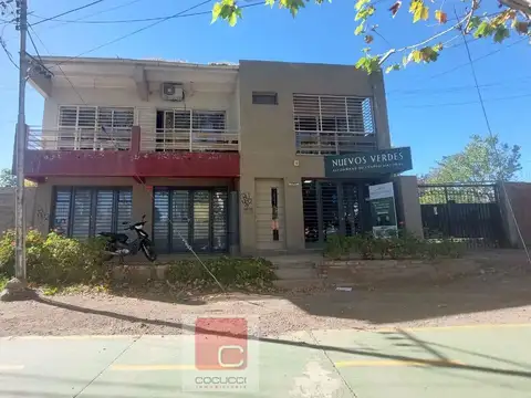 Carril San Martín Planta Alta Depto 1  al 6700