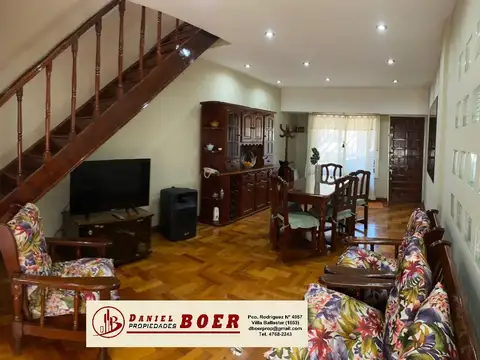 Hermoso Chalet de 2 Plantas con Garage y Jardin - IMPECABLE