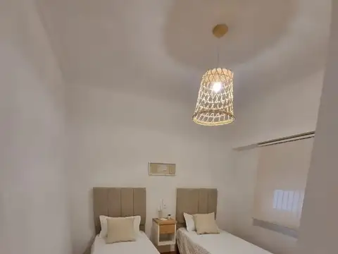 Departamento en venta 3 ambientes al frente con balcón - Plaza Colón