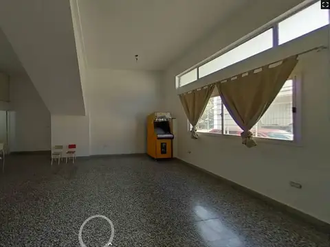 Depto Tipo Casa en Venta de 5 ambientes