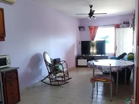 Depto Tipo Casa en Venta de 3 ambientes