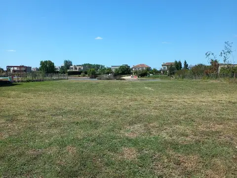 Terreno en Venta 20  mts Frente